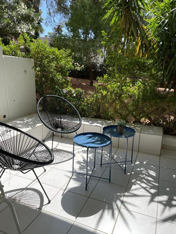 Апартаменты Vouliagmeni'S Secret Garden Near The Sea Афины Экстерьер фото